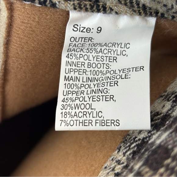 Muk Luks Boots Andrea 4-in-1 Pattern Versatile Faux Fur Sweater Boots Tan Size 9 - Picture 14 of 16